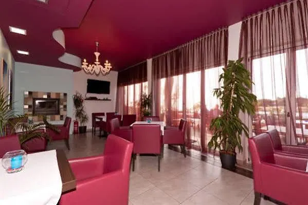 Hotel Zlatna Vala Pelegrin